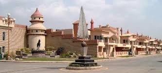 10 Marla Plot For Sale In Talha Block  Bahria Town Lahore