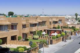 10 Marla Plot For Sale In Overseas A Bahria Town Lahore